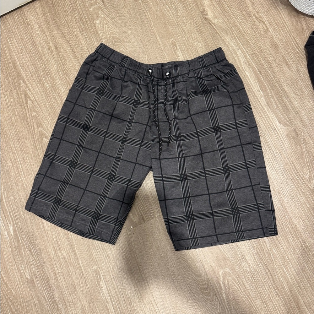 SHEIN Charcoal Gray Plaid Drawstring Men’s Shorts